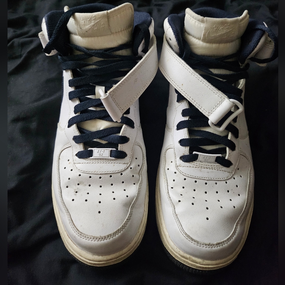 Nike White and Black Men's Shoes